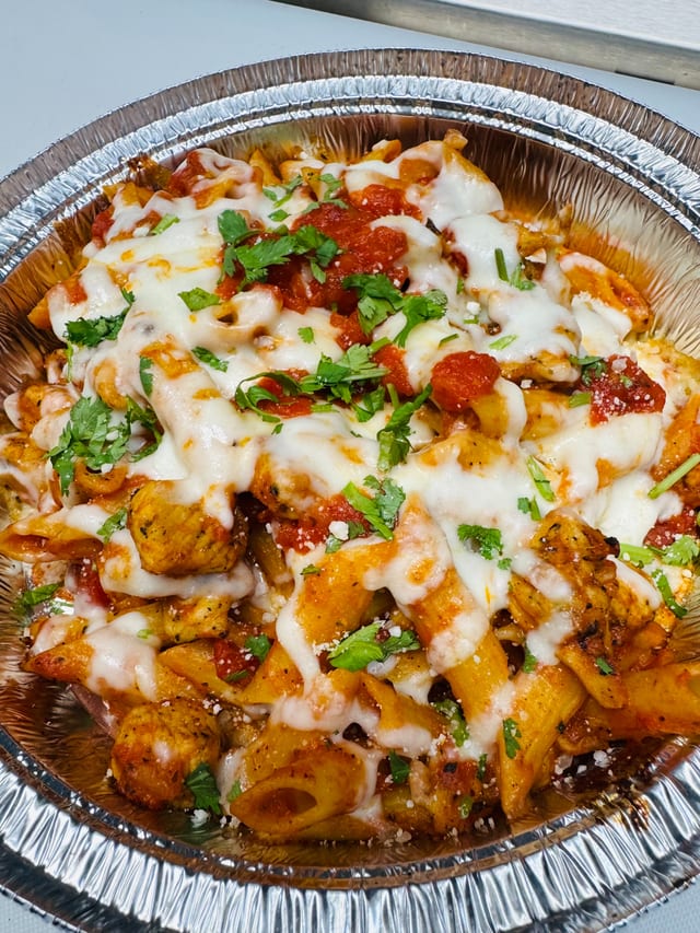 Baked Ziti/ W Chicken.